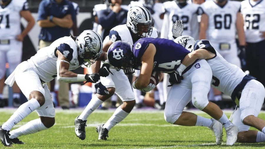 Football loses to Holy Cross late