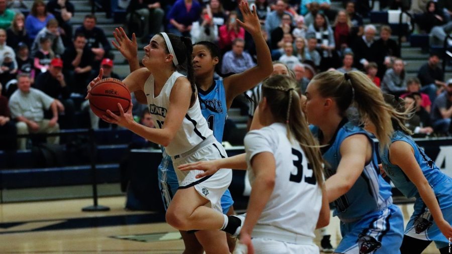 Storey gets 1,000th point in loss to UMaine