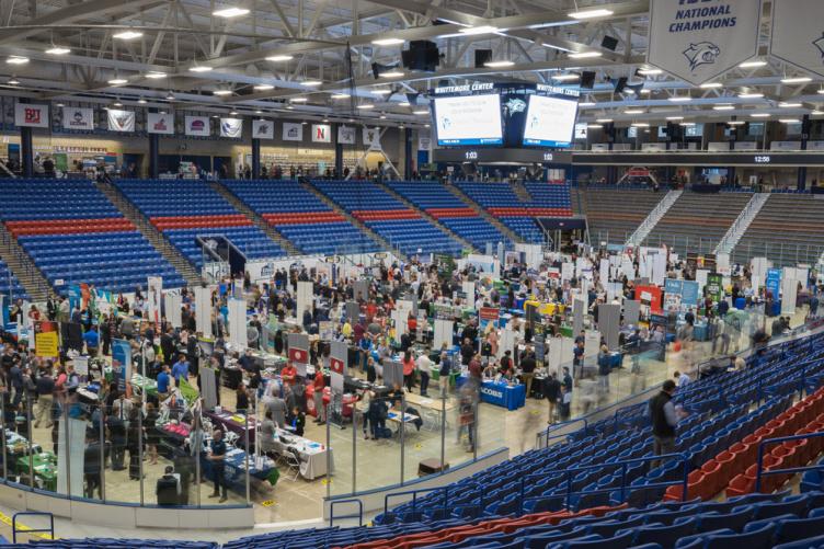 “UNH Get Hired” series replaces career fair