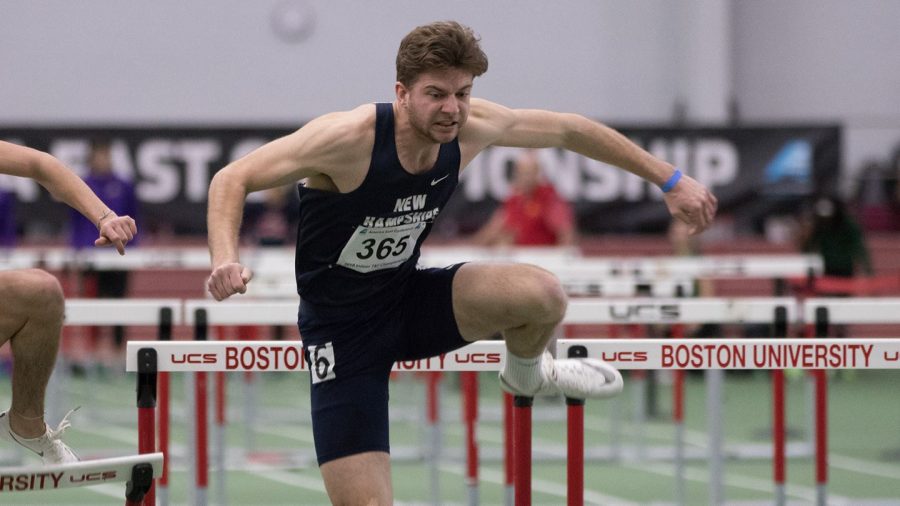 UNH earns 10 first-place finishes at Southern Maine