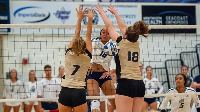 UNH opens season with split at UAlbany