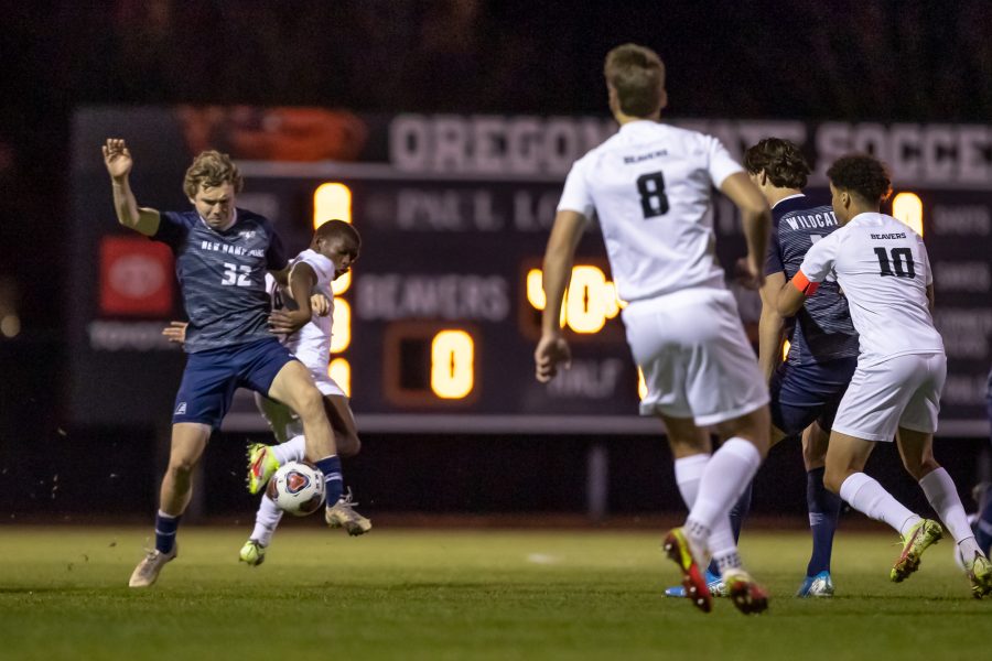 UNH+men%E2%80%99s+soccer%3A+No.+16+Wildcats+Sweet-16+loss+to+No.+1+Oregon+State+puts+an+end+to+best+season+in+program+history