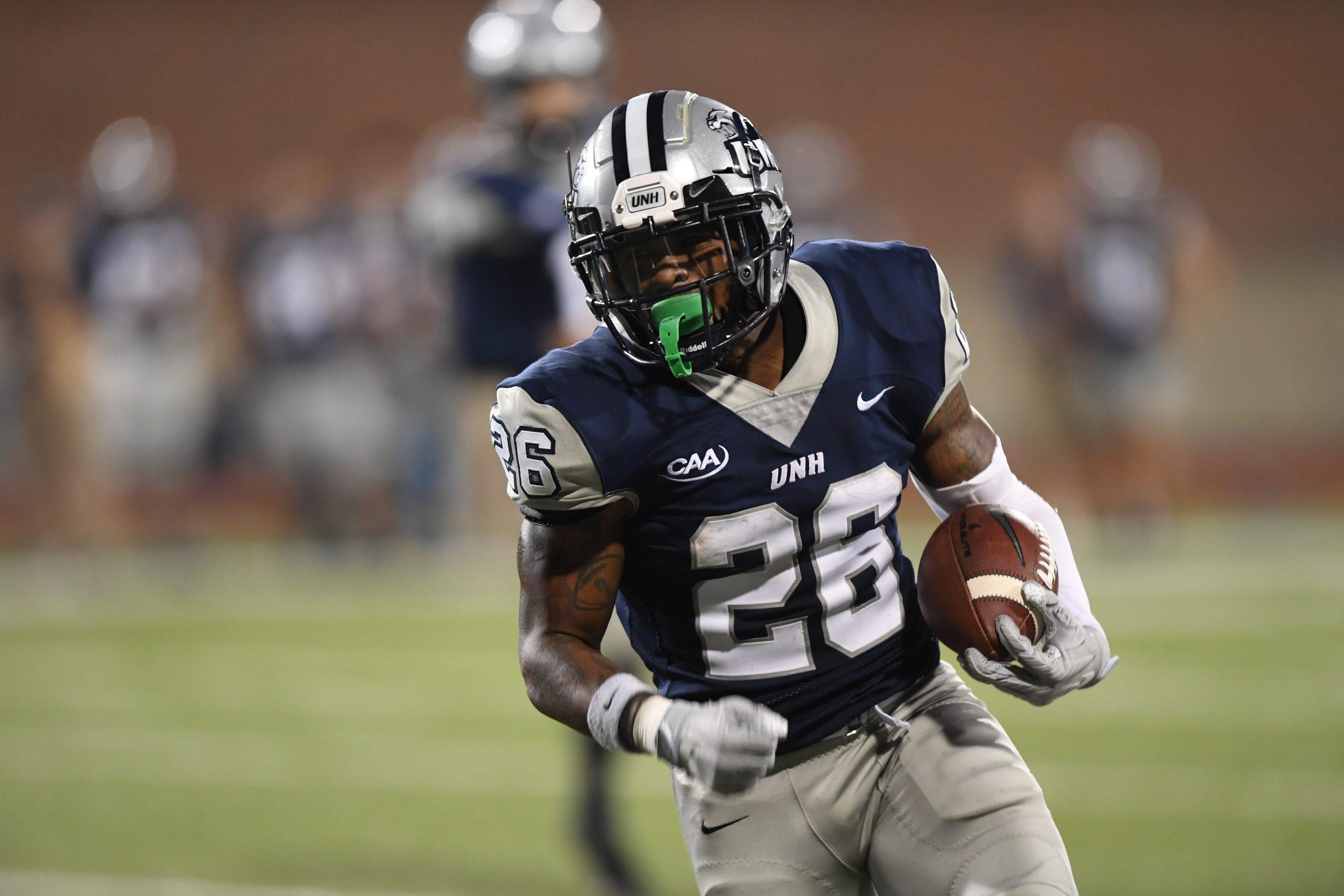 UNH football RB Carlos Washington Jr. enters the transfer portal for