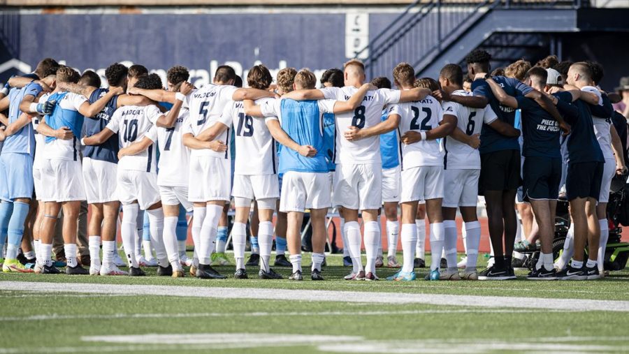 UNH+Mens+Soccer%3A+Team+Opens+Season+0-2+For+the+First+Time+Since+2014
