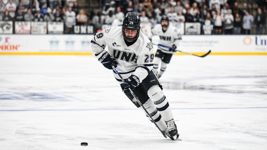 UNH+Mens+Hockey%3A+Wildcats+Search+for+First+Hockey+East+Win+Against+Terriers