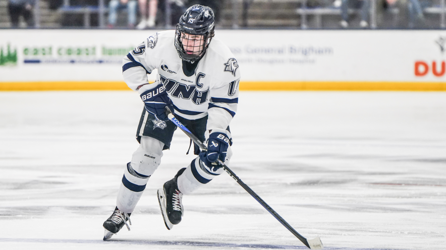 UNH+Mens+Hockey%3A+Wildcats+Sweep+Series+with+%2313+UConn+for+4th+Straight+Win