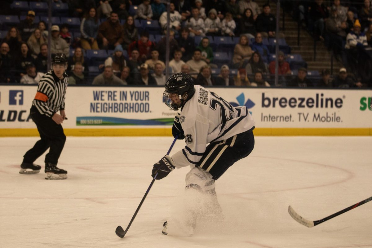 UNH Men’s Hockey Defeats Northeastern in the Third Hockey East Matchup of the Season